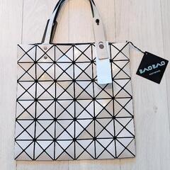 BAOBAO ISSEY MIYAKE のBASIC Lucen...