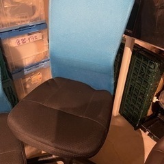 会議用椅子 7脚セット ２色(オレンジ4脚,青3脚)の画像