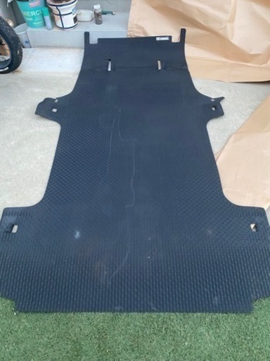 ハイエース　ユーアイビークルフロアマット