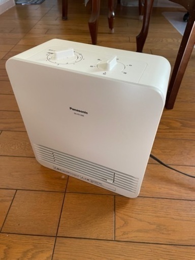 パナソニック　セラミックファンヒーター DS-FS1200  18年製