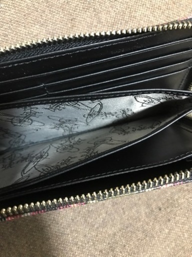ヴィヴィアン・ウエストウッド 財布