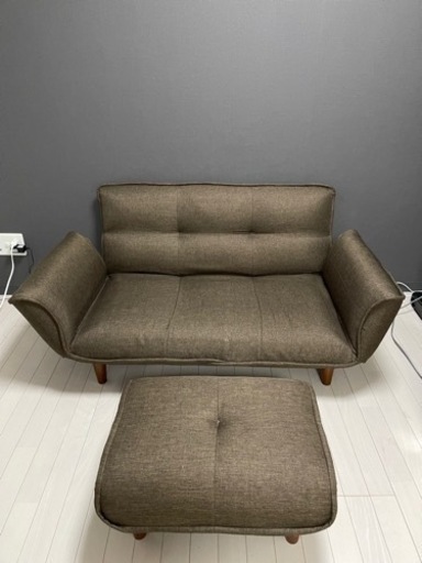 【受け渡し先確定】ソファー　オットマン付き　ソファーベッドにもなります。
