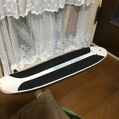 タイヤ３つのスケボーですの画像