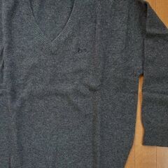 【U.S.POLO】ＶネックセーターLLグレー刺繍ロゴの画像