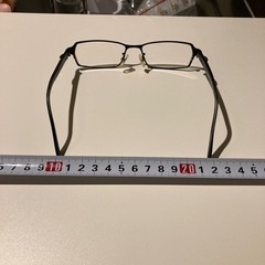 メガネ、黒色の画像