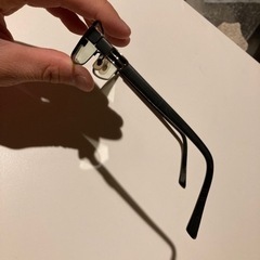 メガネ、黒色の画像