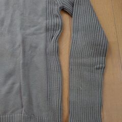 【ZARA】ジップアップＶカーディLLグレー上質素材の画像
