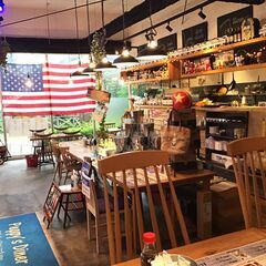 アメリカンダイナー★ホールスタッフ大募集！