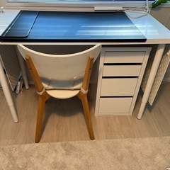 【あげます】IKEAのデスクのセットです。仕事に使っていました。