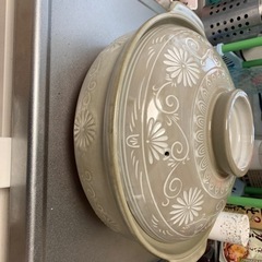 [値下げ]電気調理鍋(1〜2人用)と土鍋(5〜6人用)セットの画像