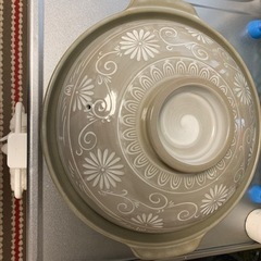 [値下げ]電気調理鍋(1〜2人用)と土鍋(5〜6人用)セットの画像