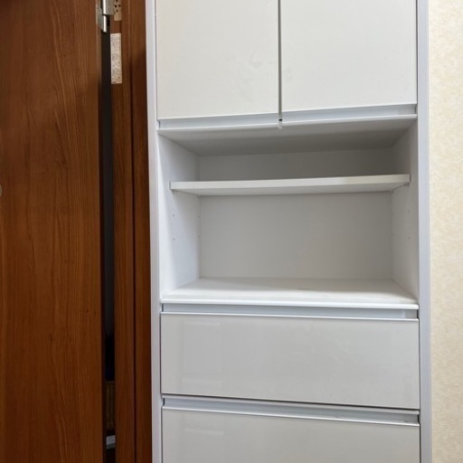 風呂脱衣室などの鏡面棚