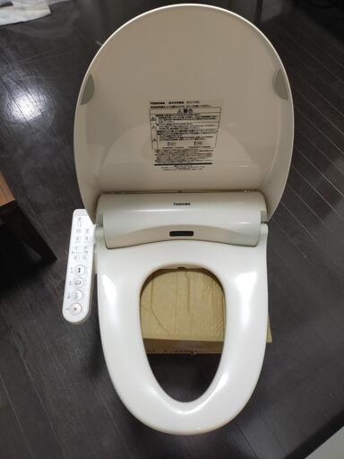 使用1年半未満☆ウォッシュレット☆東芝 温水洗浄便座 SCS-T160
