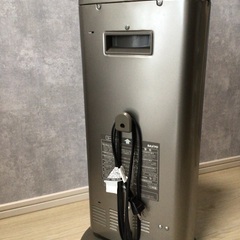 2010年製　SANYO　電気ストーブの画像