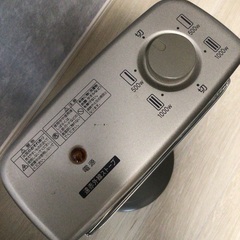 2010年製　SANYO　電気ストーブの画像
