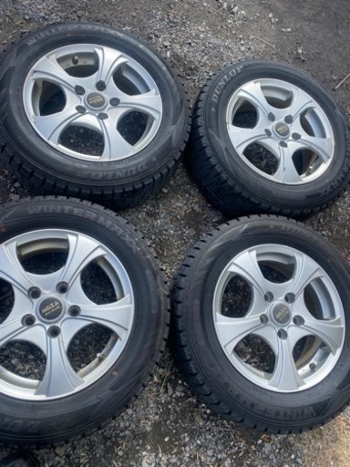 195/65R15   2018 セレナ　ノア　ステップワゴンとか