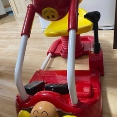 アンパンマン 車 おもちゃ キッズドライバー 音が出て光る