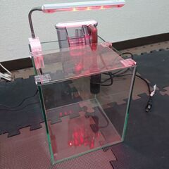 GEX水槽セット（ろ過器、照明器具、フィルター）の画像