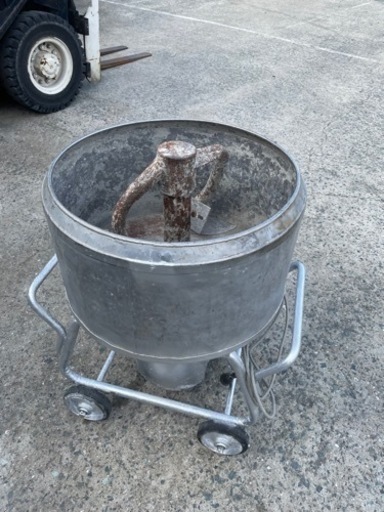 ☆中古品　モルタルミキサー 100V 直径:約550mm 動作問題なし☆