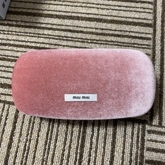 MIUMIUサングラスの画像