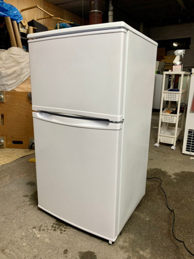 札幌市内配送無料 新生活応援セール 美品 19年製 山善 ヤマゼン 2ドア冷凍冷蔵庫 86L YFRB-90(W)