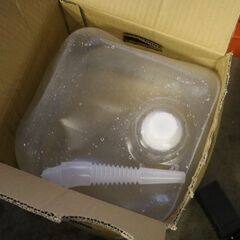 アドブルー　尿素水　20リッター新品　品薄商品