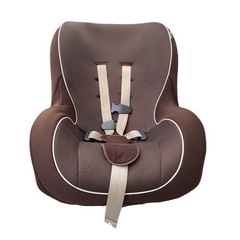 チャイルドシート　シートベルトタイプ　TAKATA