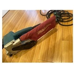 中古　マキタ(Makita) ベルトサンダ 吸じん装置付 76mm 9903の画像