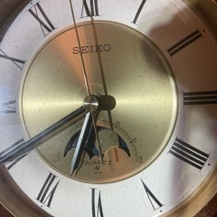 お値下！アンティーク好きな方に置時計 Tempus Fugit SEIKO QUARTSの画像