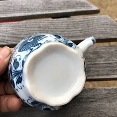 ディーカップとソーサーの画像
