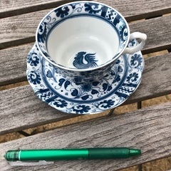 ディーカップとソーサー