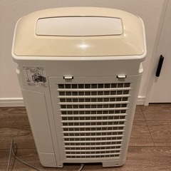 【シャープ SHARP】加湿空気清浄器　KC-B50-W プラズマクラスターの画像