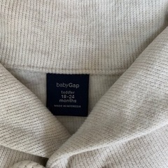 babyGAP 90 トレーナーの画像