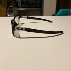 オークリー、メガネの画像