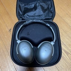 ノイズキャンセリング付きのヘッドフォン　ジャンク