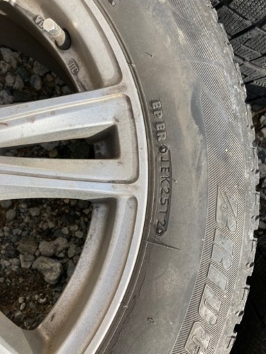 スタットレスタイヤ　アルミホイール 4本セット　215/60/R17