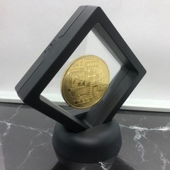 【白黒ディスプレイボード付】Bitcoinレプリカコイン 2枚 ゴールド&シルバーの画像