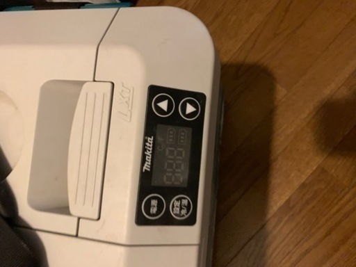 マキタ　保冷温庫