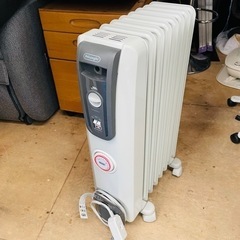 【安心・安全】デロンギ オイルヒーター【就寝時等にオススメ】