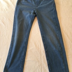 キッズパンツ　4枚セット サイズ130cm