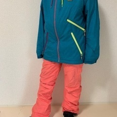 スキー　スノーボード　ウェア　レディース
