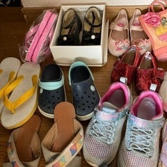 子供用靴まとめ売りの画像
