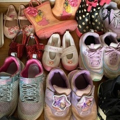 子供用靴まとめ売りの画像
