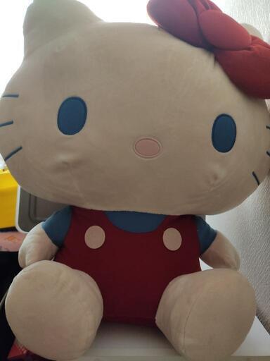 キティちゃん非売品ぬいぐるみ