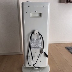 アラジン 遠赤グラファイトヒーター ホワイト AEH-G105N-Wの画像