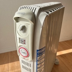 【美品】Delonghi オイルヒーター　D081569ECF
