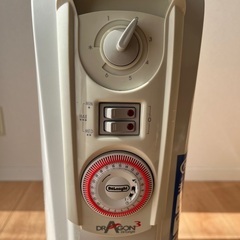 【美品】Delonghi オイルヒーター　D081569ECF の画像