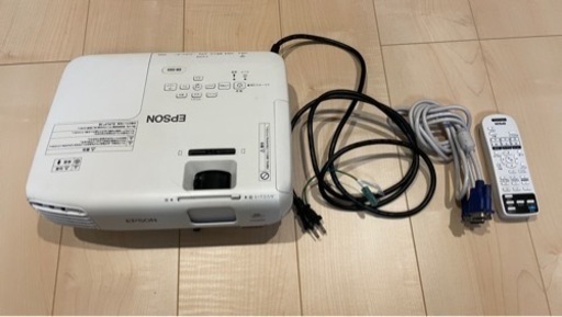 人気機種　エプロン　EPSON EB-S03