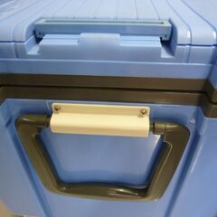 pluky　クーラー BOX　全長77㎝/奥行34㎝/高さ/34㎝/中古品・一部パーツ欠品有の画像