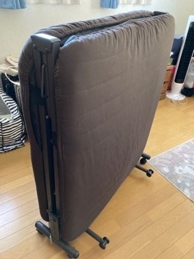 折り畳みベッド